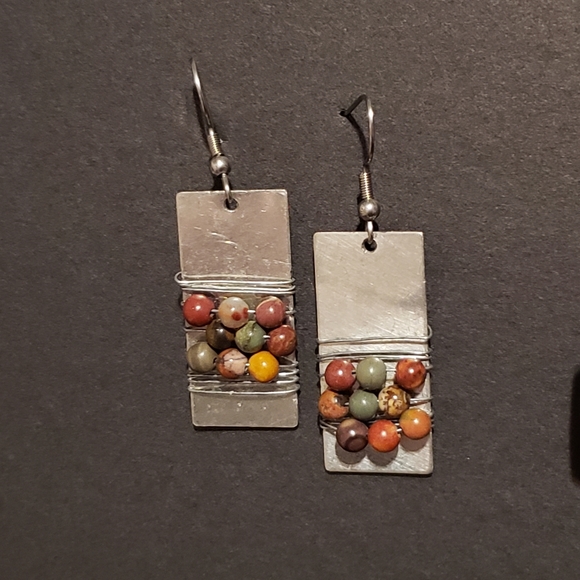 Lot of 4 Pair Pierced Dangle Fashion Earrings - Picture 5 of 6